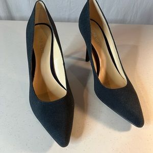 NINE WEST Navy Shimmer heels. Size 9M. NEW without box.